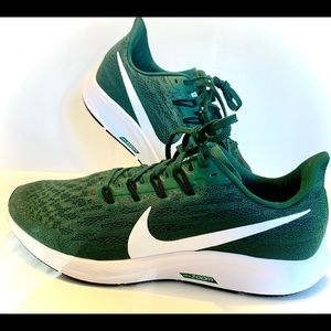 Nike Men’s size 10 Pegasus 36